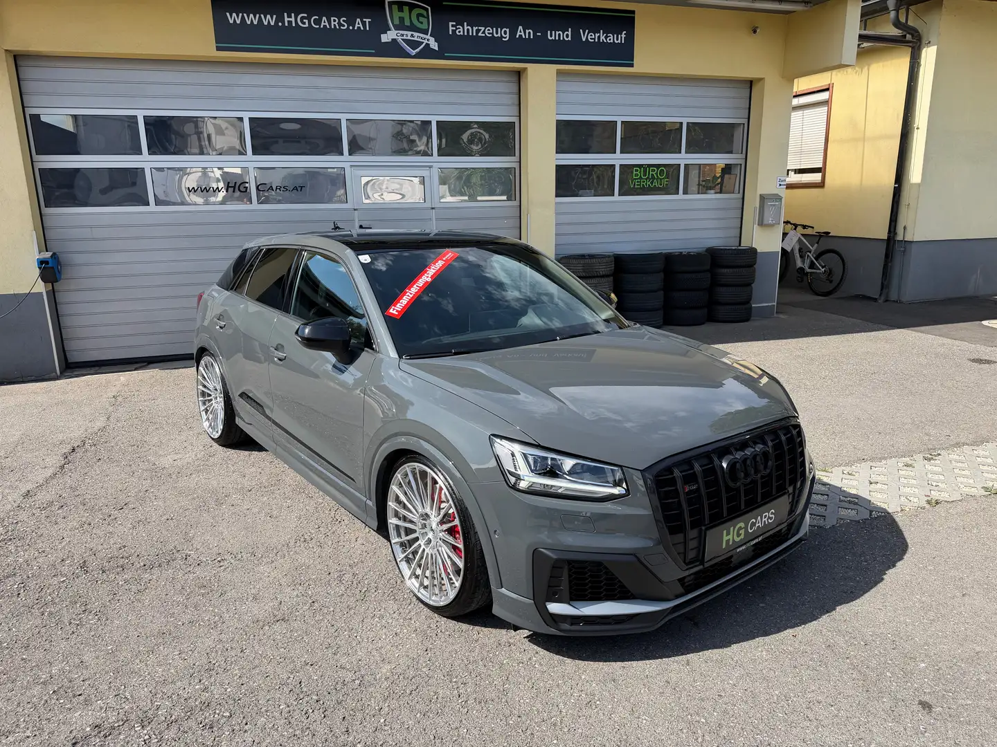 Audi SQ2 2.0 TFSI quattro*Virtual*Panorama*Kamera*20"*LED*Sound B&O* Grau - 1