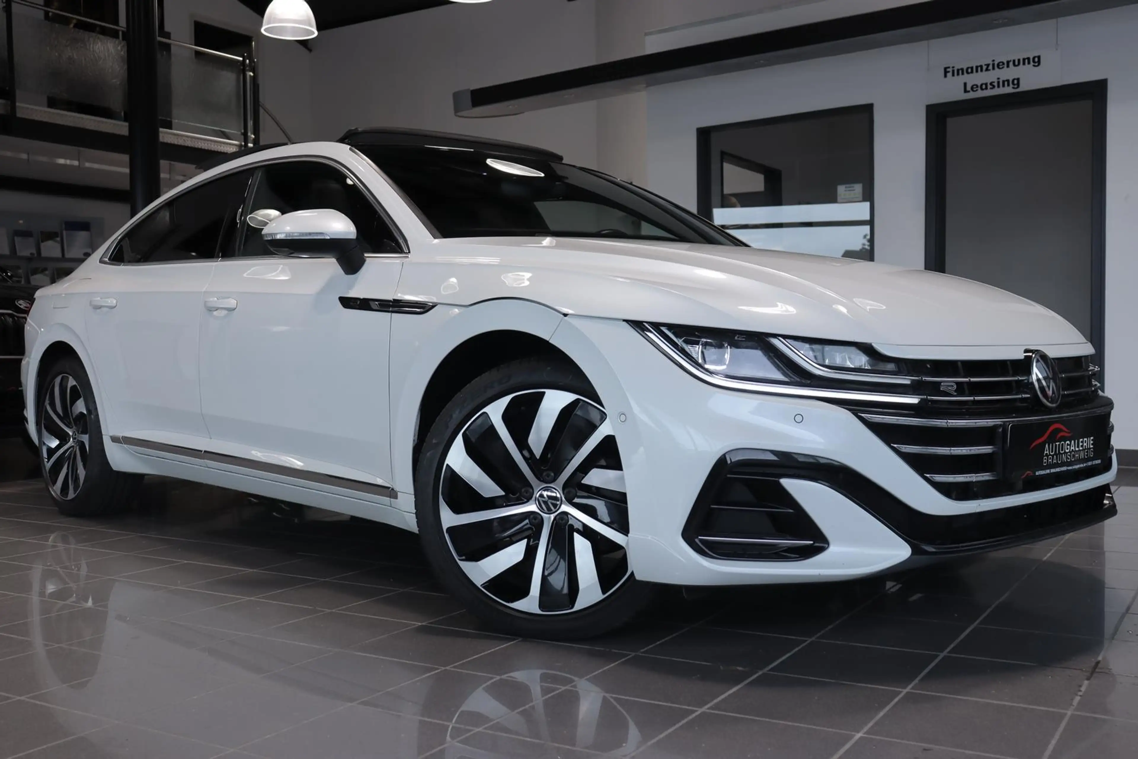 Volkswagen Arteon 1.4 TSI DSG R-LINE eHybrid *PANO*MATRIX* — photo 9