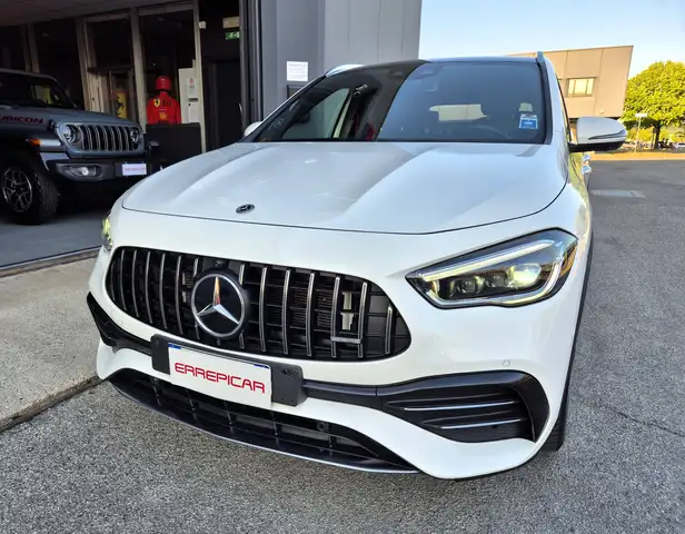 Mercedes-Benz GLA 35 AMG Race Edition 4matic auto NAZIONALE-TAGLIANDATA-TETTO PANORAMICO-TELECAMERA 360°-SEDILI SPORTIVI ELETTRICI-FARI FULL LED-