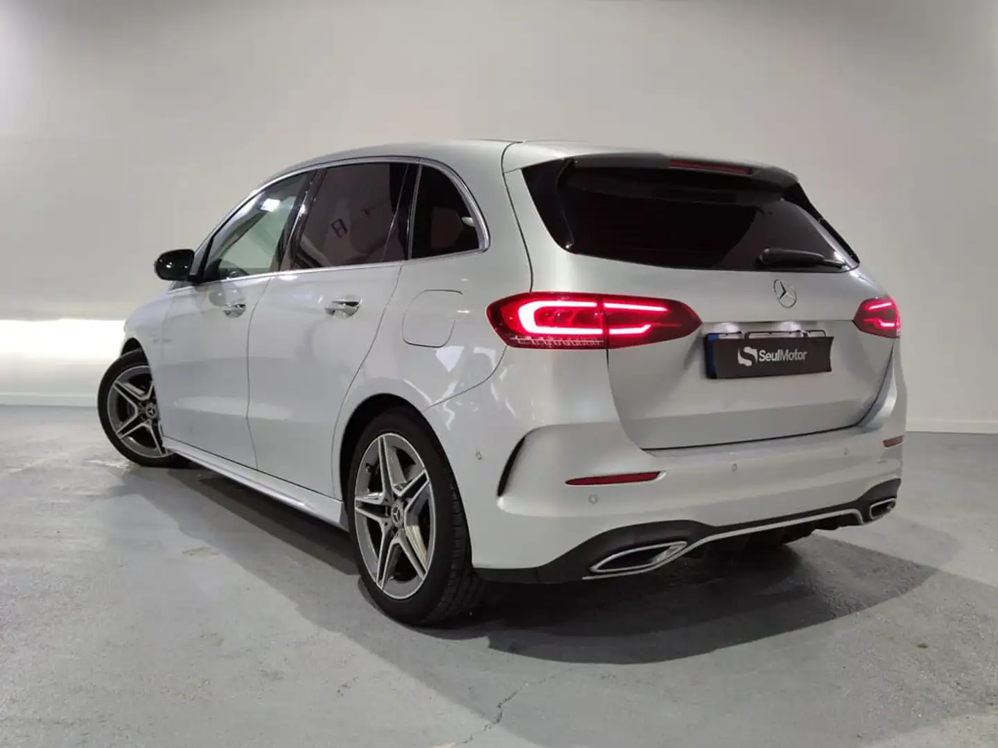 Mercedes-Benz B 180 180d 7G-DCT Grijs - 2