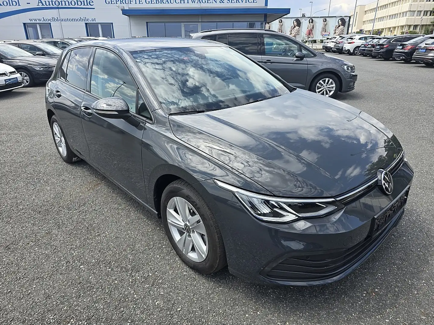 Volkswagen Golf 2,0 TDI Life Grau - 1