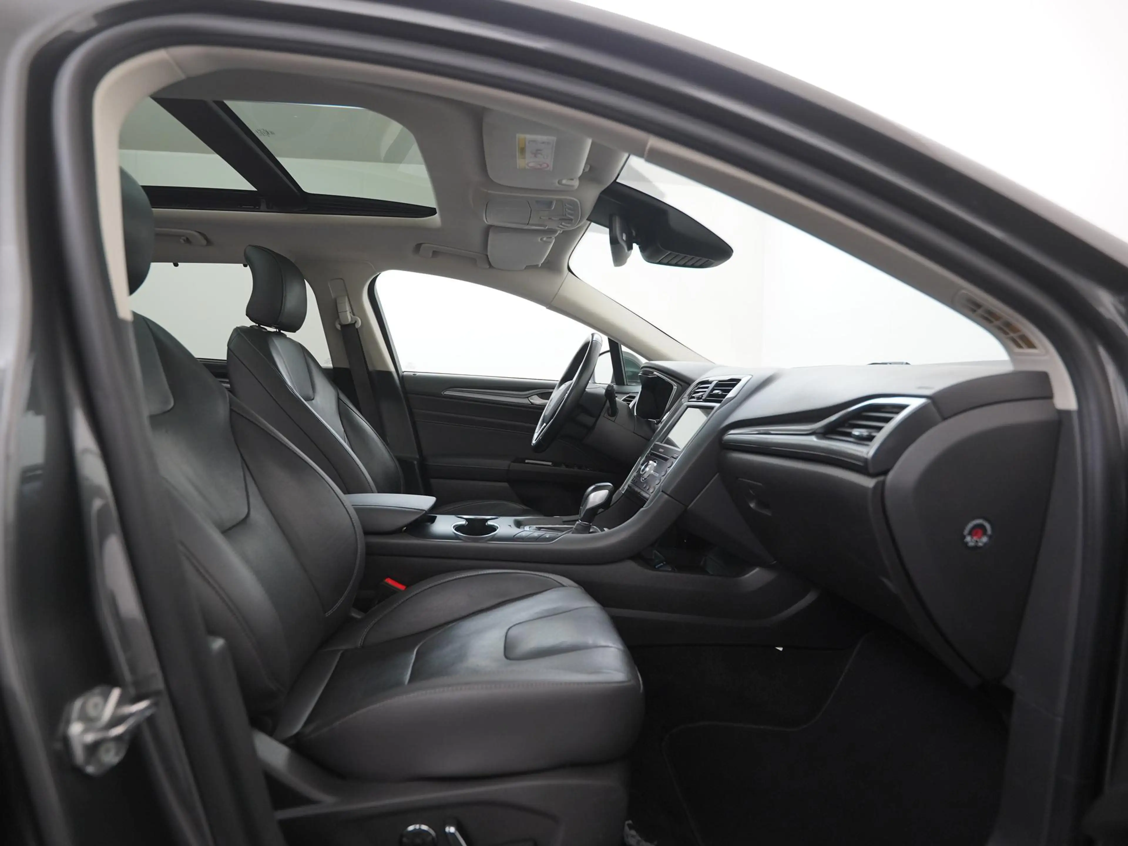 Ford Mondeo Wagon 2.0 IVCT HEV Titanium | Schuifdak | Trekhaak — photo 3