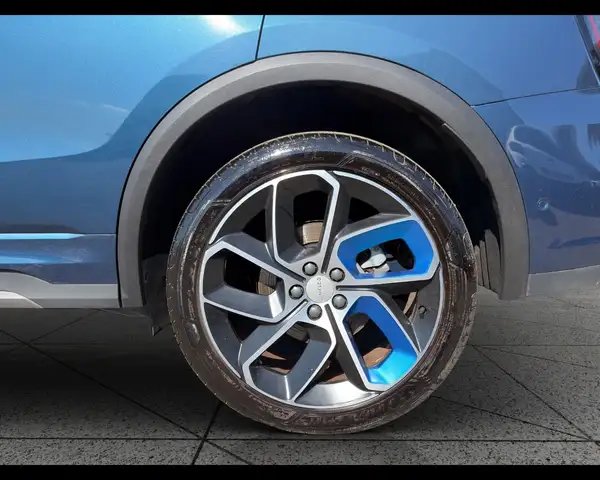 Lynk & Co 01 view 20