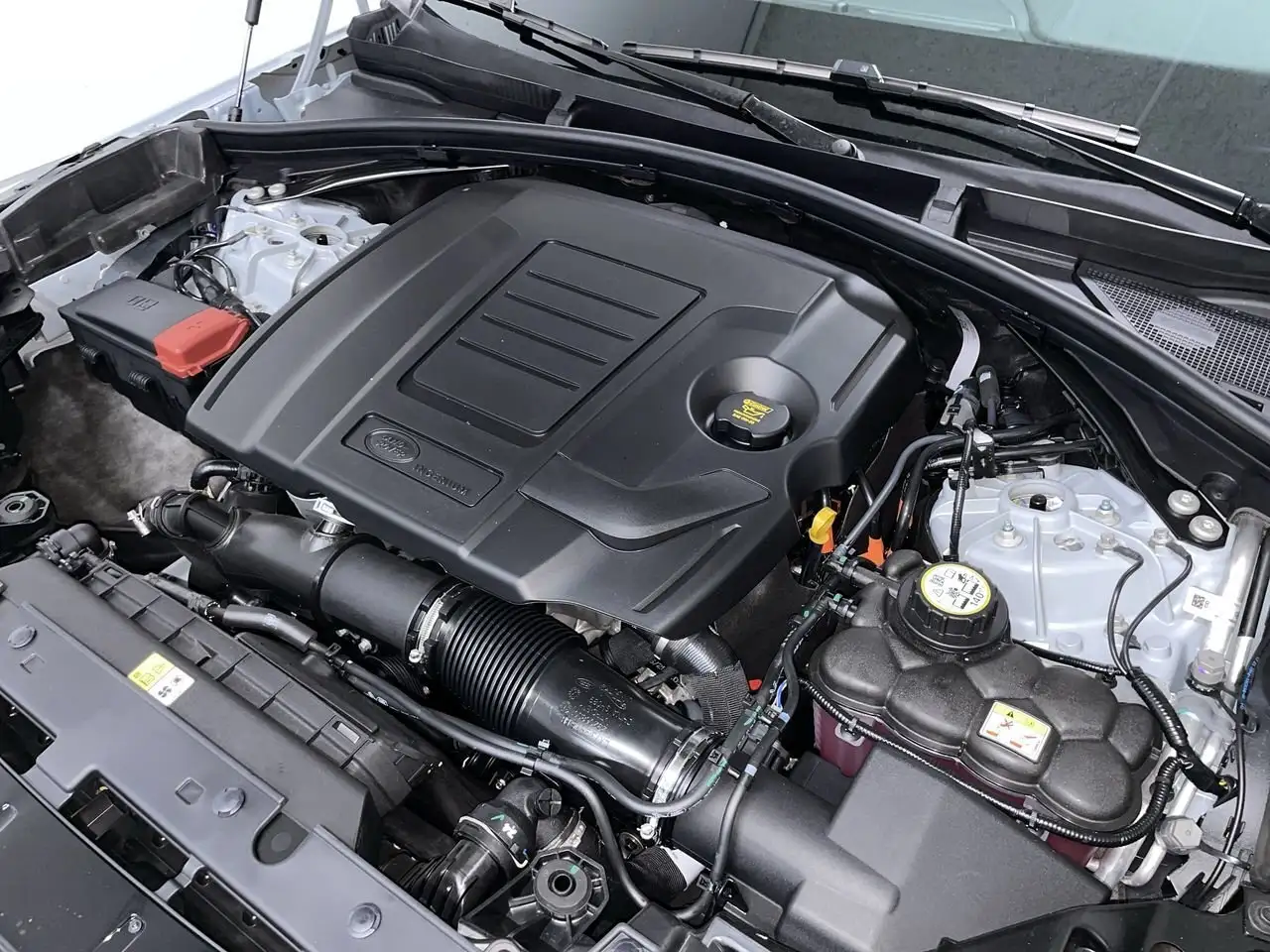 Land Rover Range Rover Velar снимка Land Rover Range Rover Velar