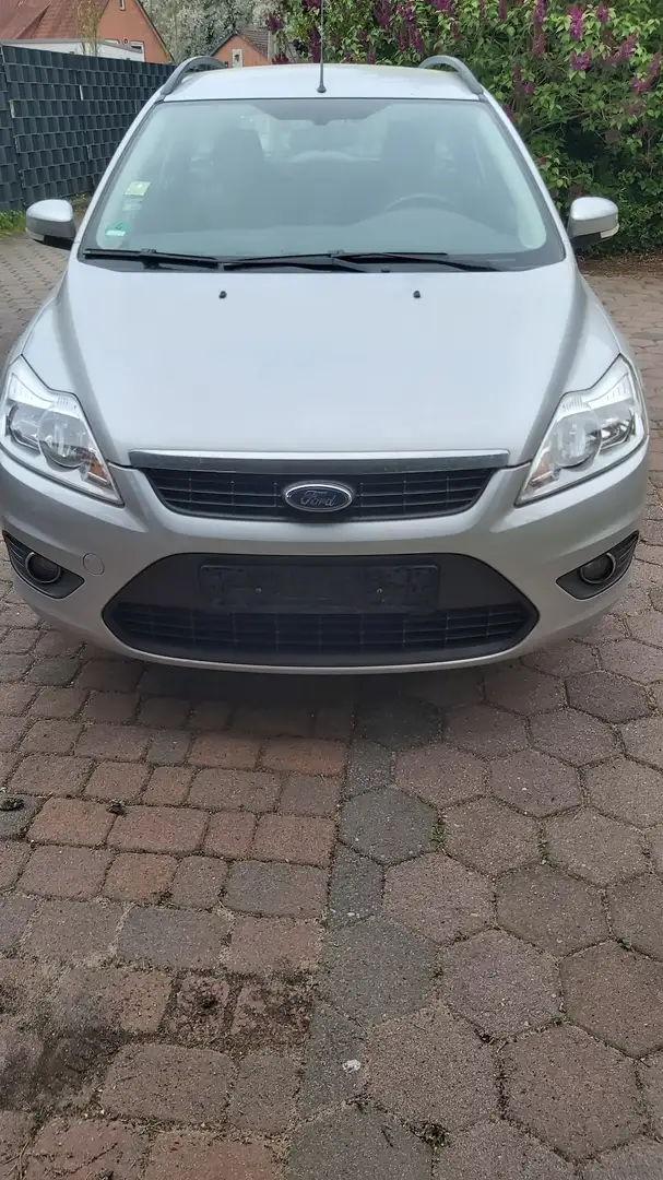 Ford Focus Focus Turnier 1.6 TDCi DPF Concept Silber - 1