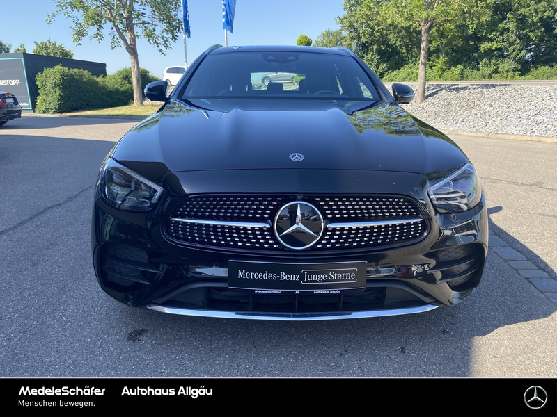 Mercedes-Benz E 400 E 400 d T 4M AMG AHK Pano Dist Multib 360 Leder — photo 9