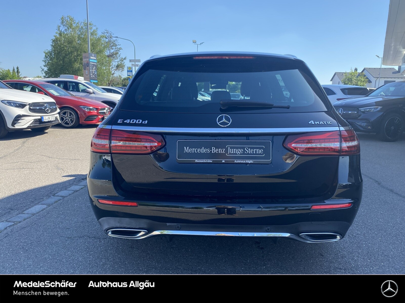 Mercedes-Benz E 400 E 400 d T 4M AMG AHK Pano Dist Multib 360 Leder — photo 4