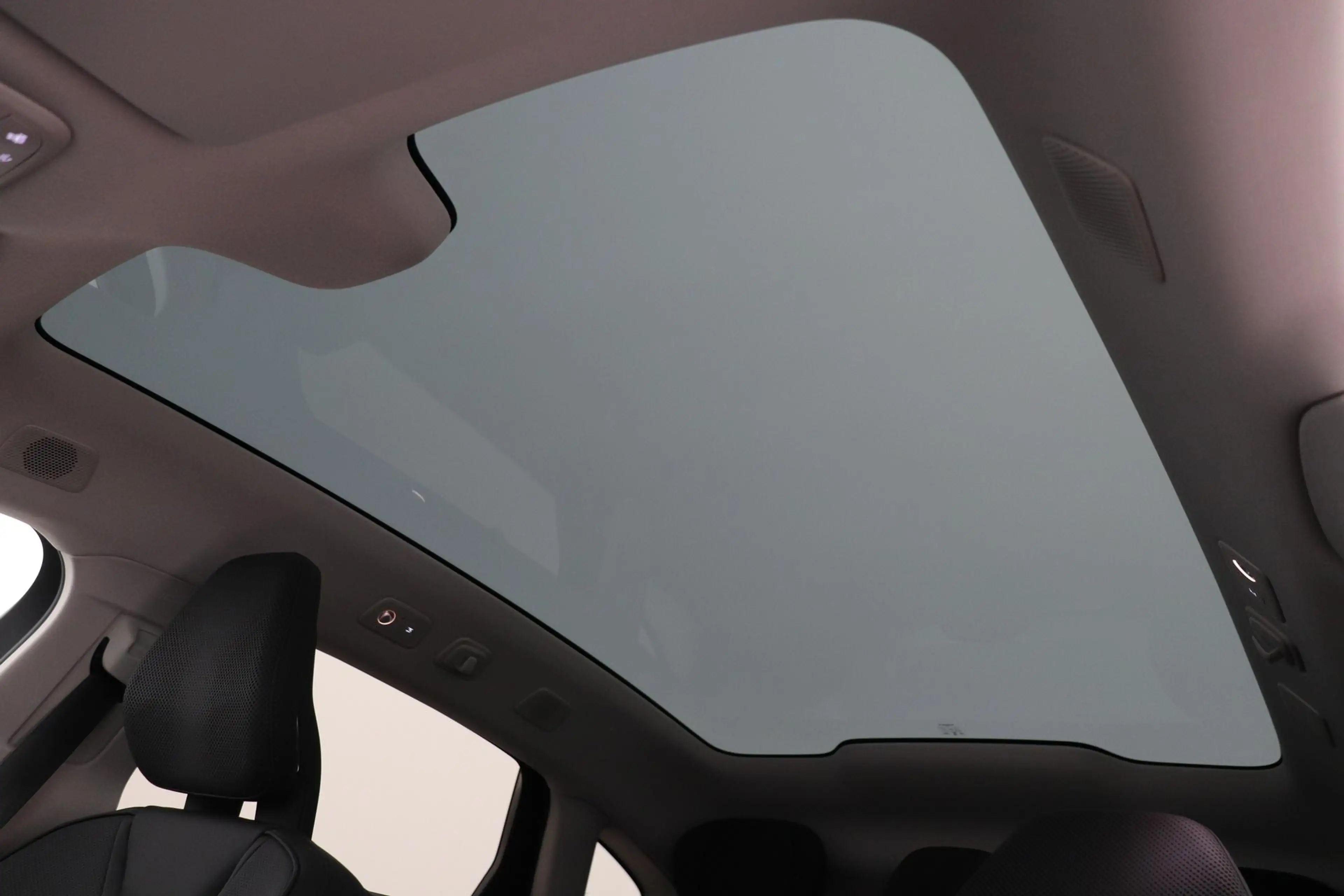 Volvo ES90 Single Motor Extended Range Ultra 92 kWh | FACELIF — photo 12