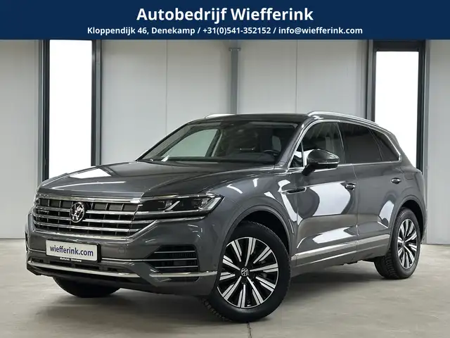 Volkswagen Touareg 3.0 TSi eHybrid 4MOTION Elegance | Pano | Head-up