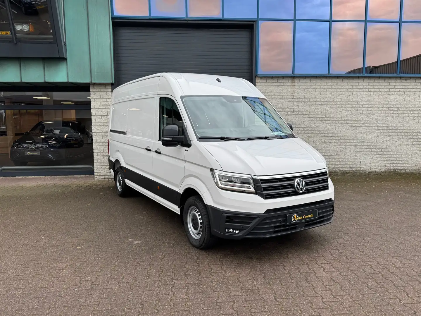 Volkswagen Crafter 35 2.0 Tdi L3H3 140Pk BPM vrij DSG-8 LED NAVI CRUI Wit - 1