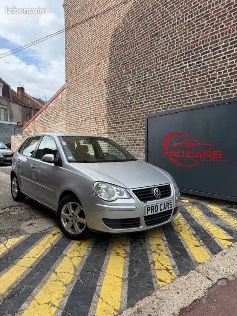 Volkswagen Polo 1,4 tdi Gris - 1