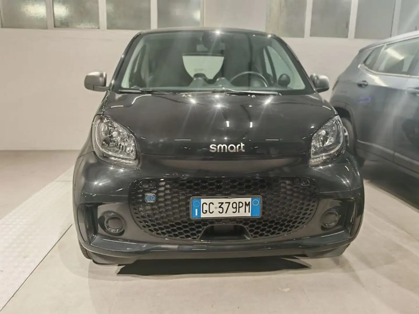 smart forTwo EQ cabrio Passion crna - 2
