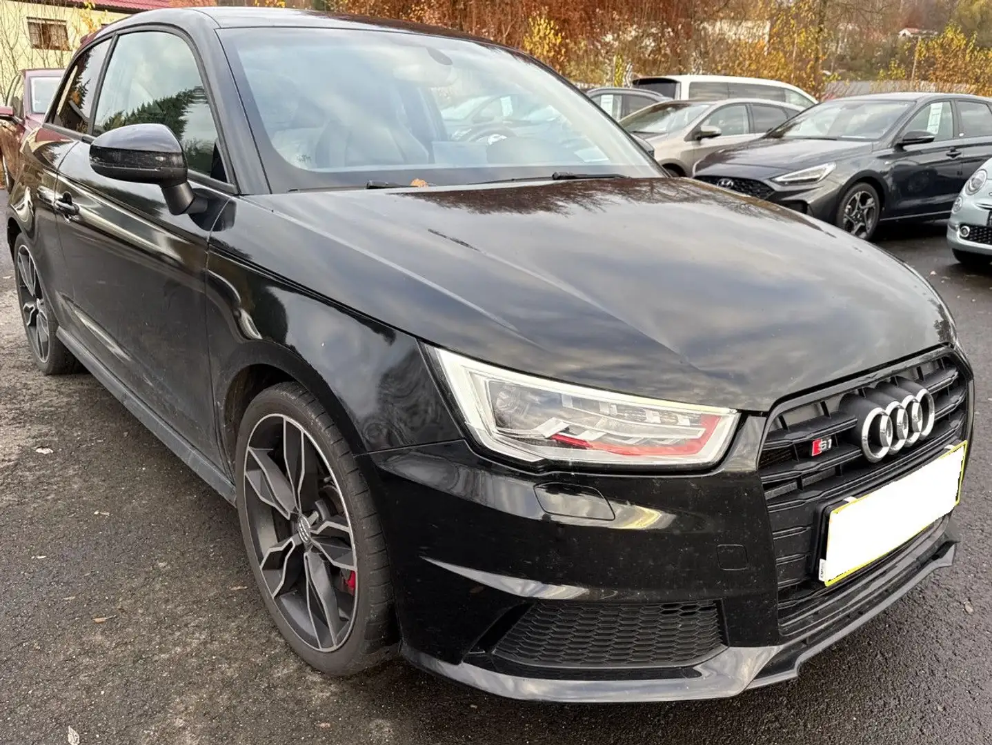 Audi S1 2.0 TFSI quattro Schwarz - 2