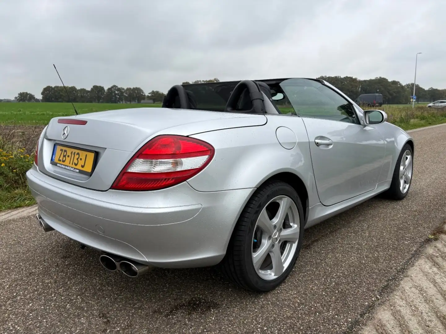 Mercedes-Benz 200 K. SPECIAL ED / AUTOMAAT / CAMERA Сірий - 2