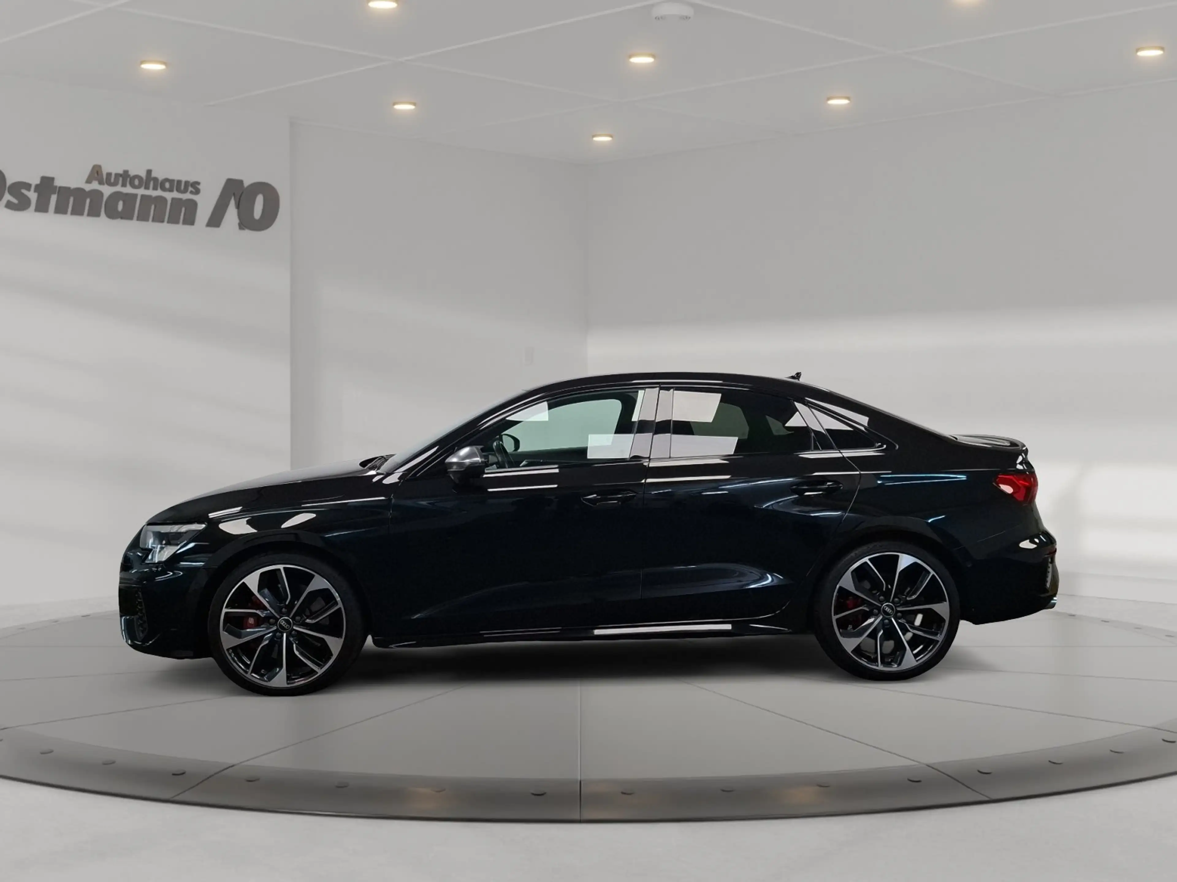 Audi S3 2.0 TFSI quattro Matrix RFK B&O CarPlay — photo 3