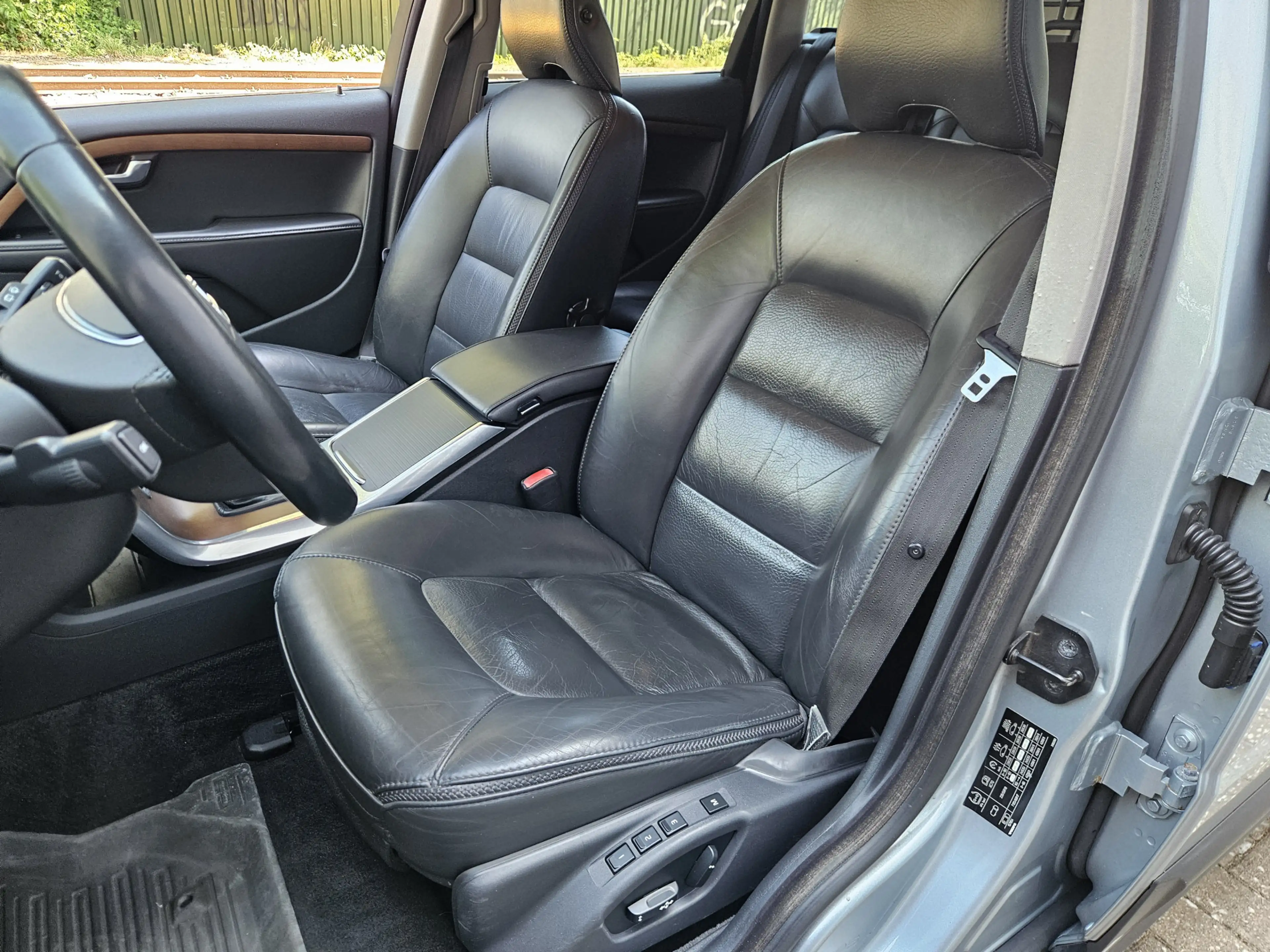 Volvo XC70 2.0 D4 5-Cilinder / Dealer Onderhouden/ Automaat! — photo 10