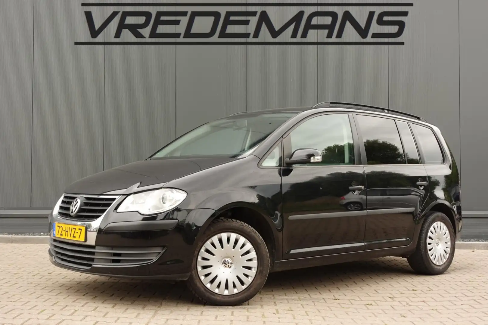 Volkswagen Touran 1.9 TDI Optive Zwart - 1