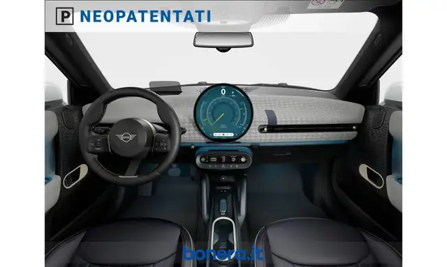 Mini Hatch view 3