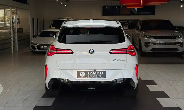 BMW X3 view 8