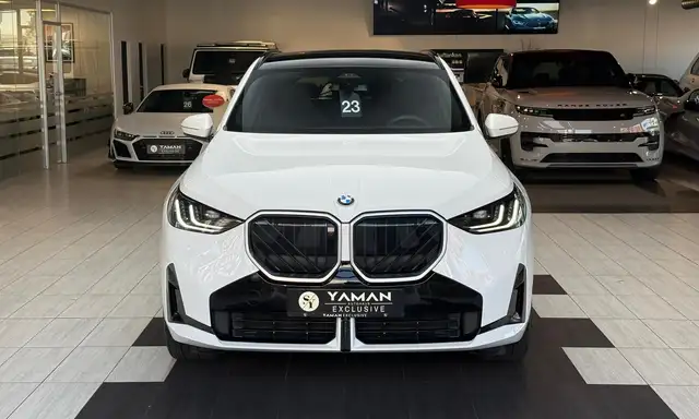 BMW X3 view 3