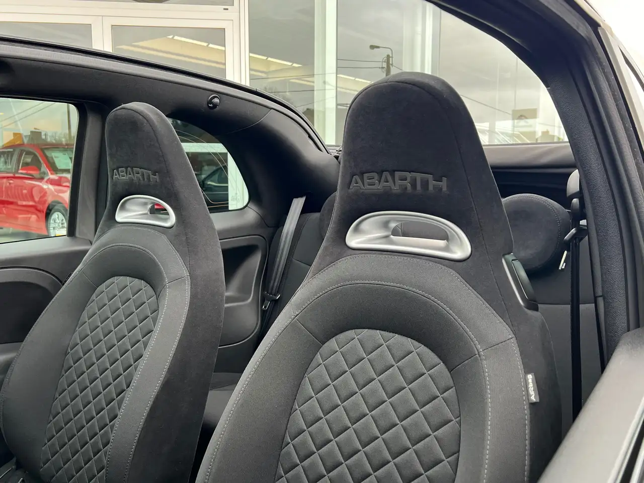 Abarth 595C 2023 — фото 12