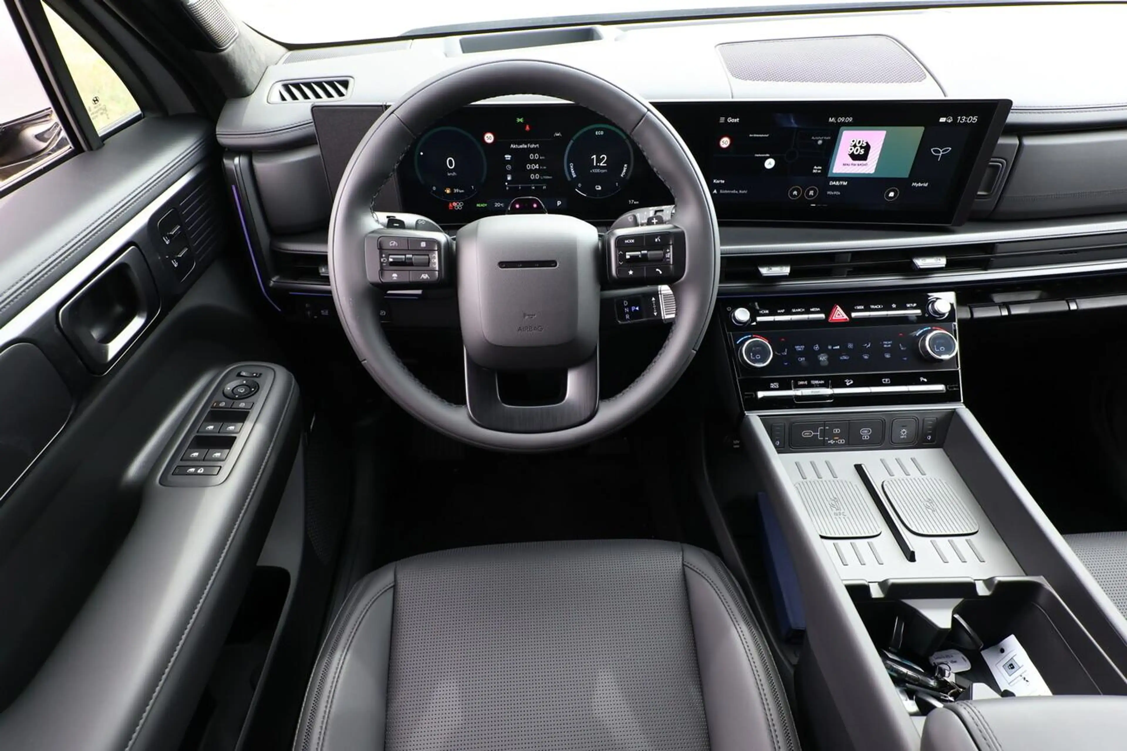 Hyundai SANTA FE HEV 4WD Blackline 7S Nappa Pano 20Z HUD 132 kW ... — photo 7