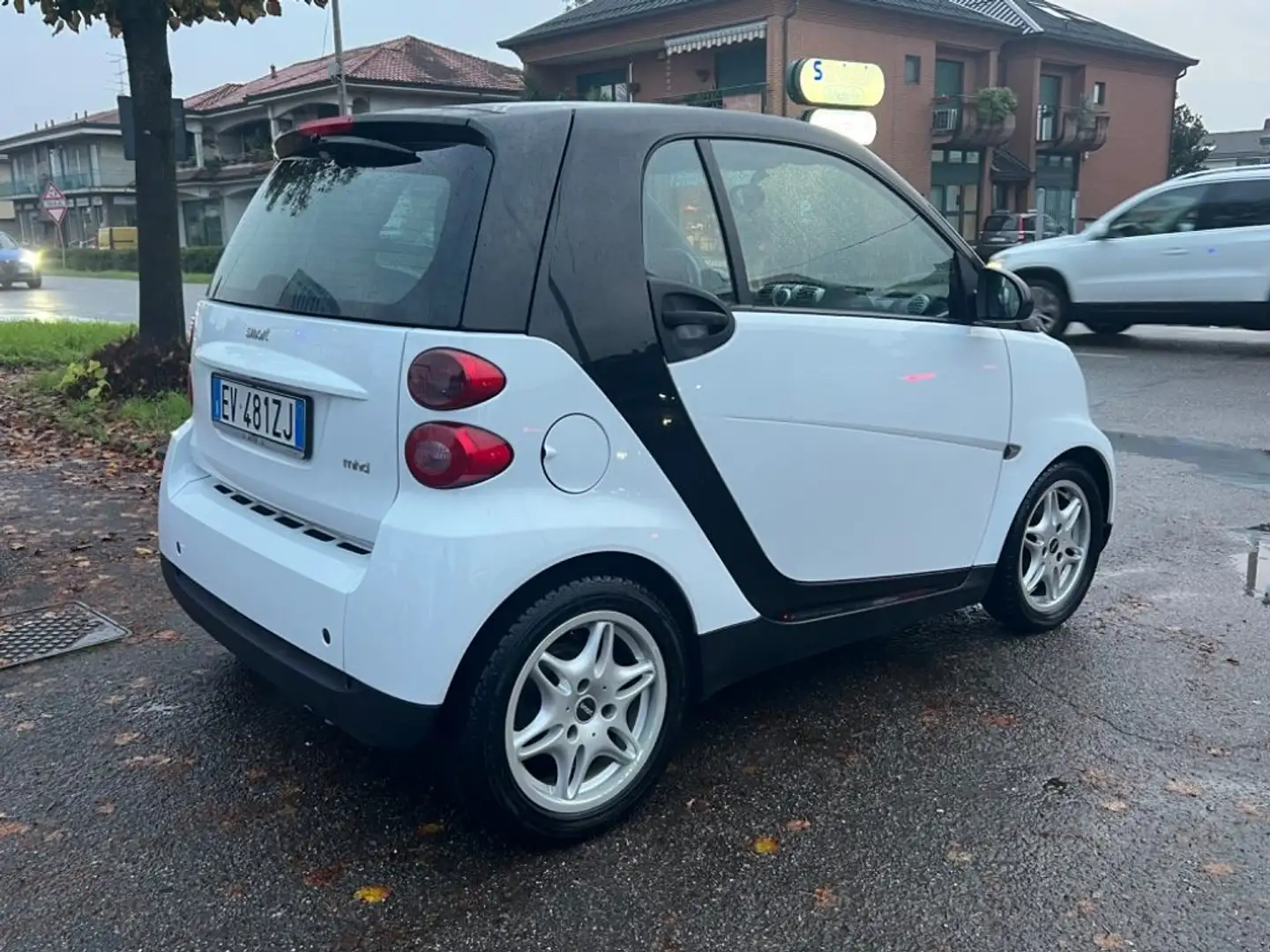 smart forTwo 1000 45 kW MHD coupé pure White - 2