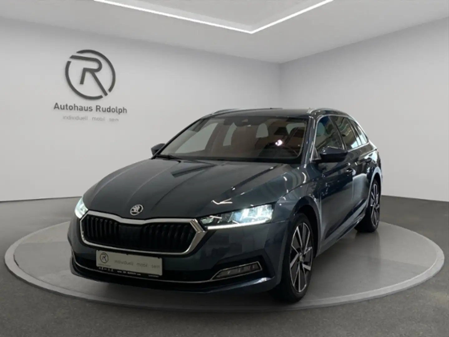 Skoda Octavia Combi 1.4 eHybrid DSG Style / Navi RFK Grau - 2