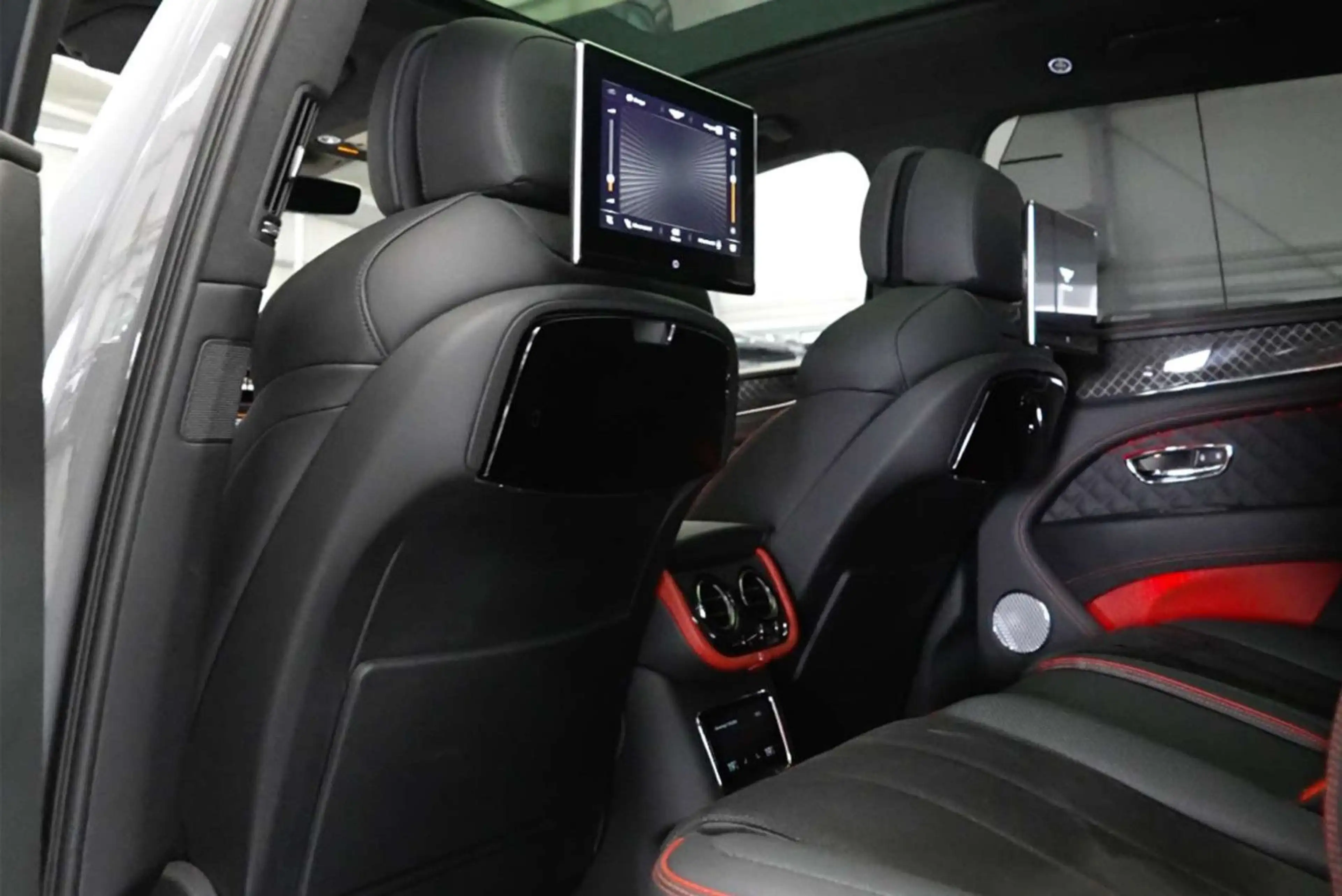 Bentley Bentayga 4.0 V8 S / BLACK EDITION / Naim Bentley — photo 4
