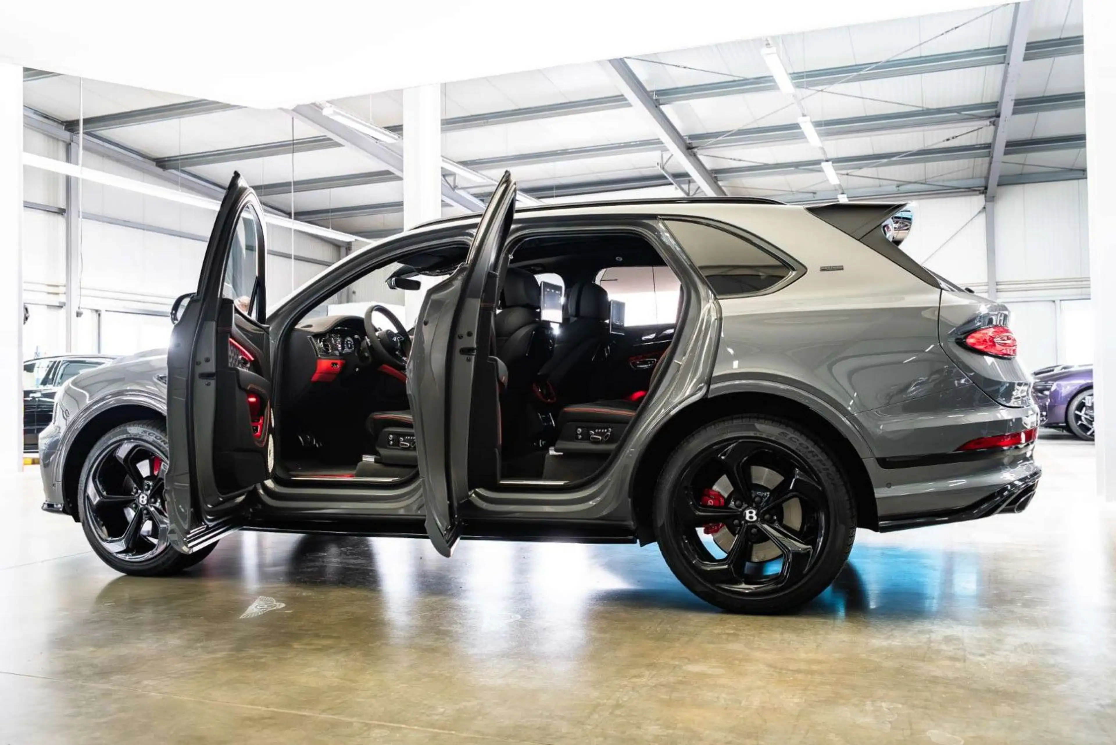 Bentley Bentayga 4.0 V8 S / BLACK EDITION / Naim Bentley — photo 11