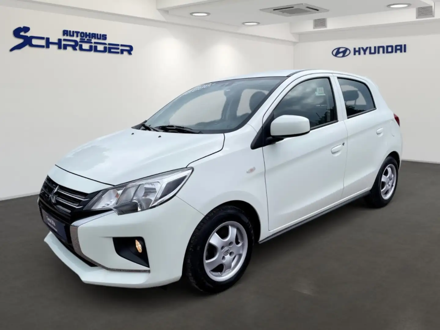 Mitsubishi Space Star 1.0 Basis inklusive Winterreifen Weiß - 1