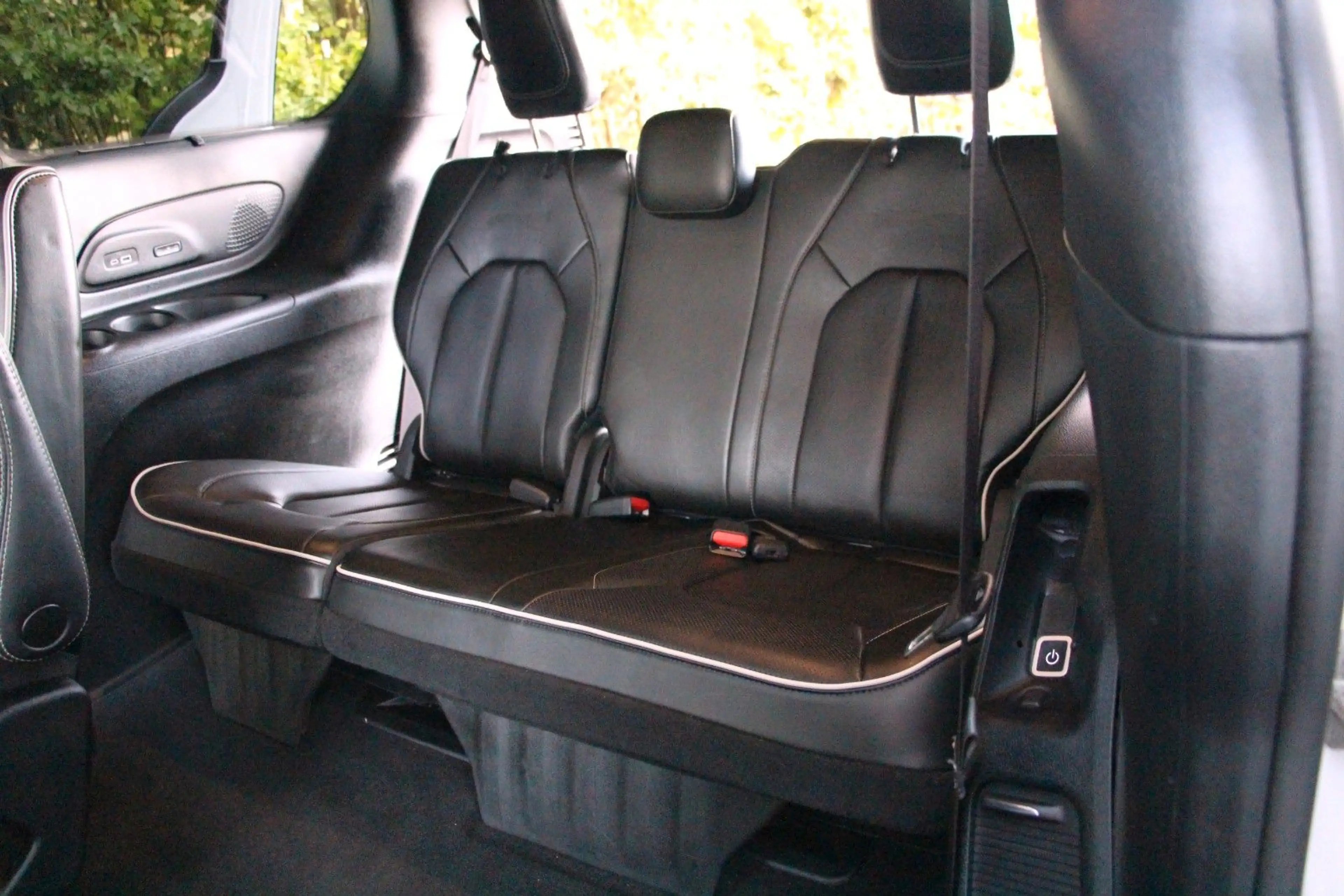Chrysler Pacifica 3.6 LPG Gasanlage Vollausstattung 7Sitz — photo 17