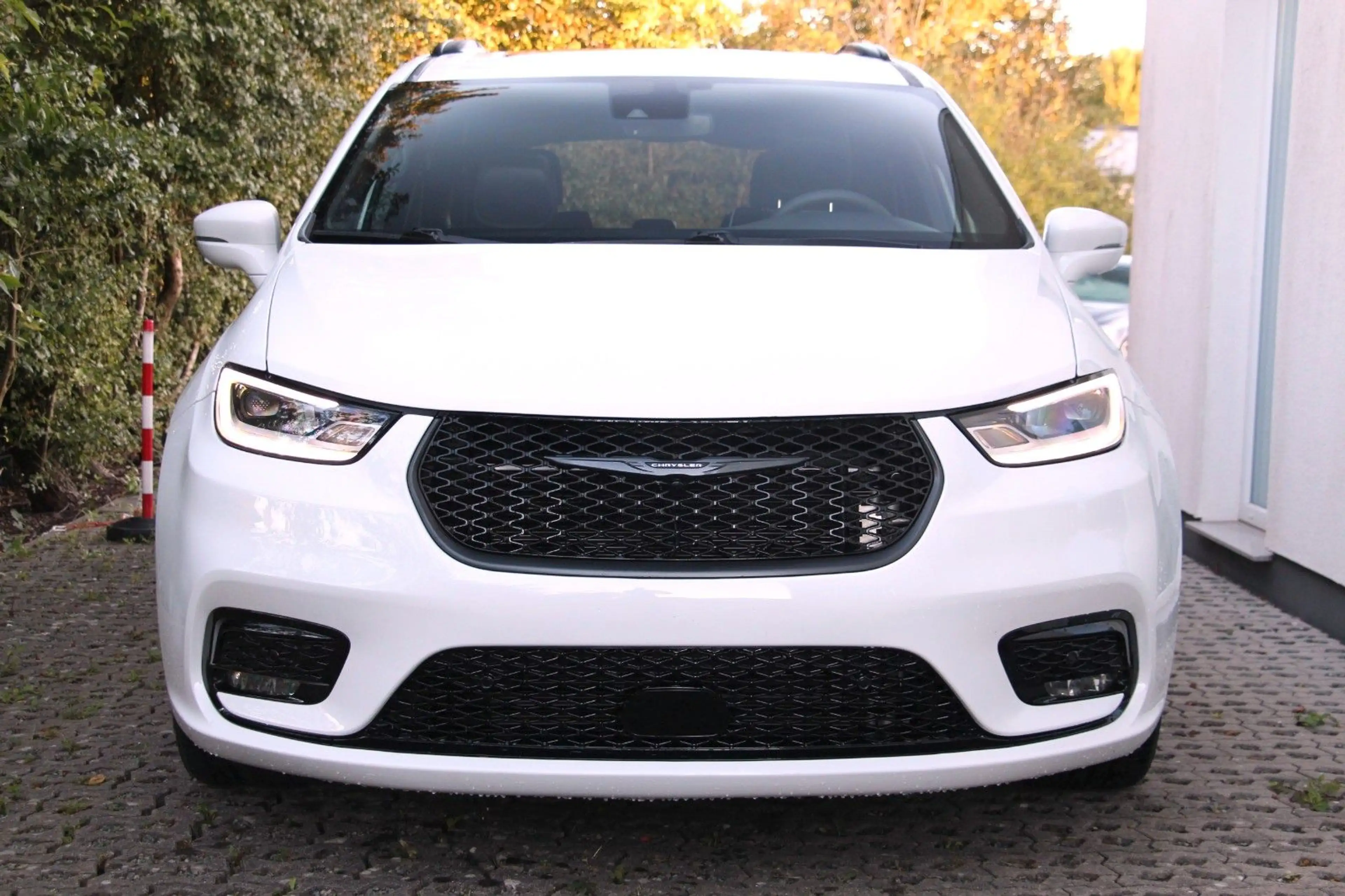 Chrysler Pacifica 3.6 LPG Gasanlage Vollausstattung 7Sitz — photo 3