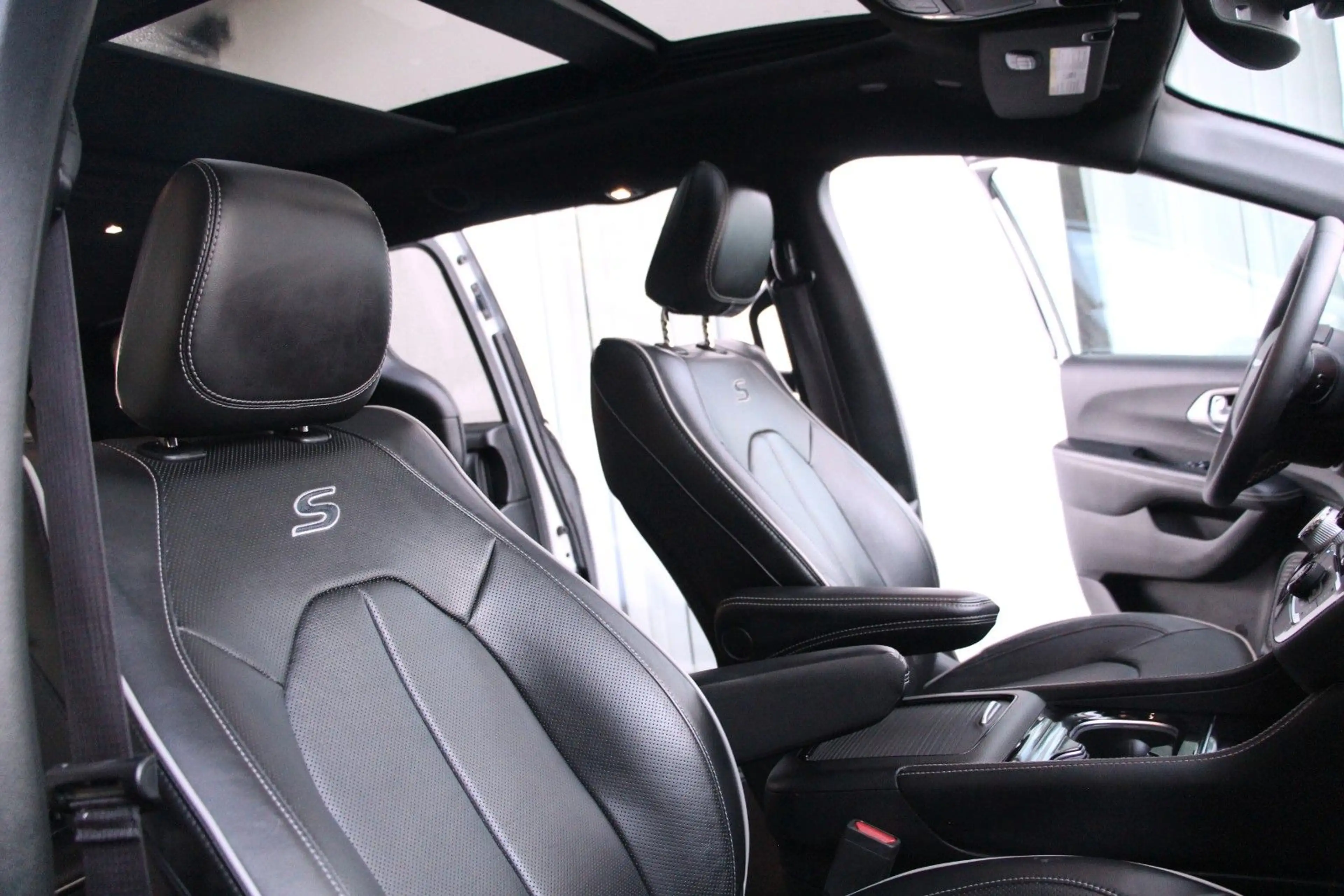 Chrysler Pacifica 3.6 LPG Gasanlage Vollausstattung 7Sitz — photo 13