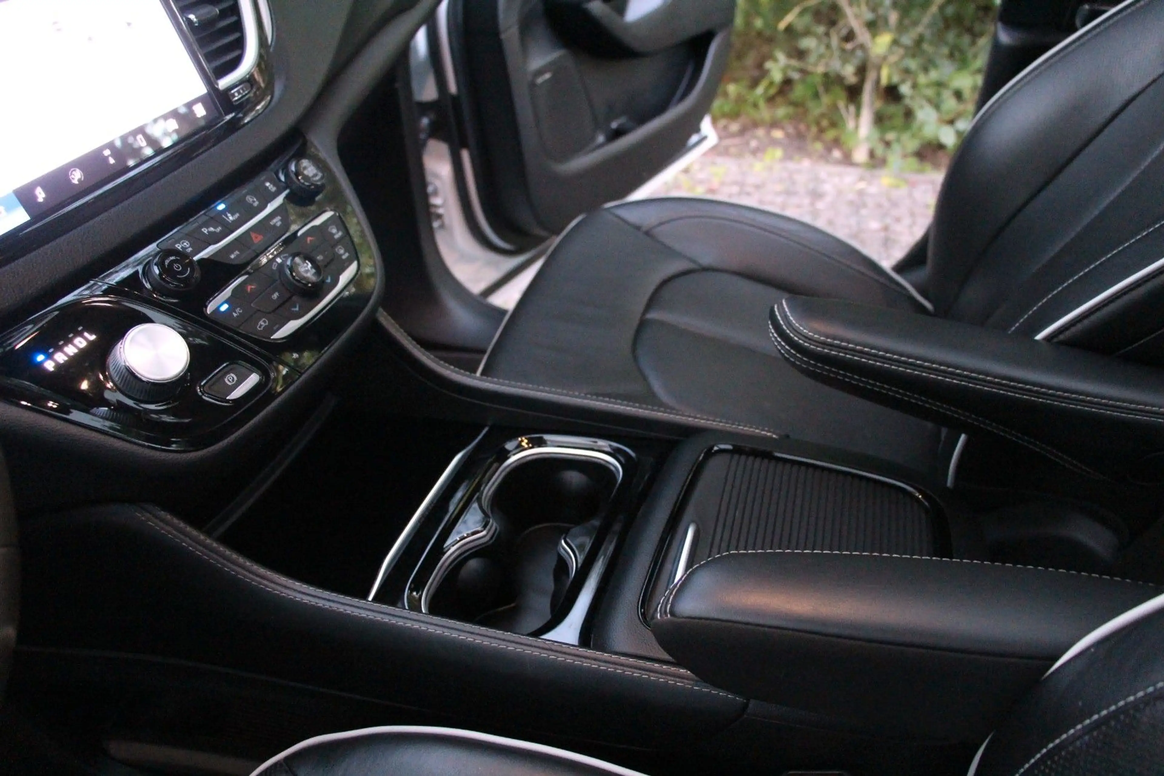 Chrysler Pacifica 3.6 LPG Gasanlage Vollausstattung 7Sitz — photo 14