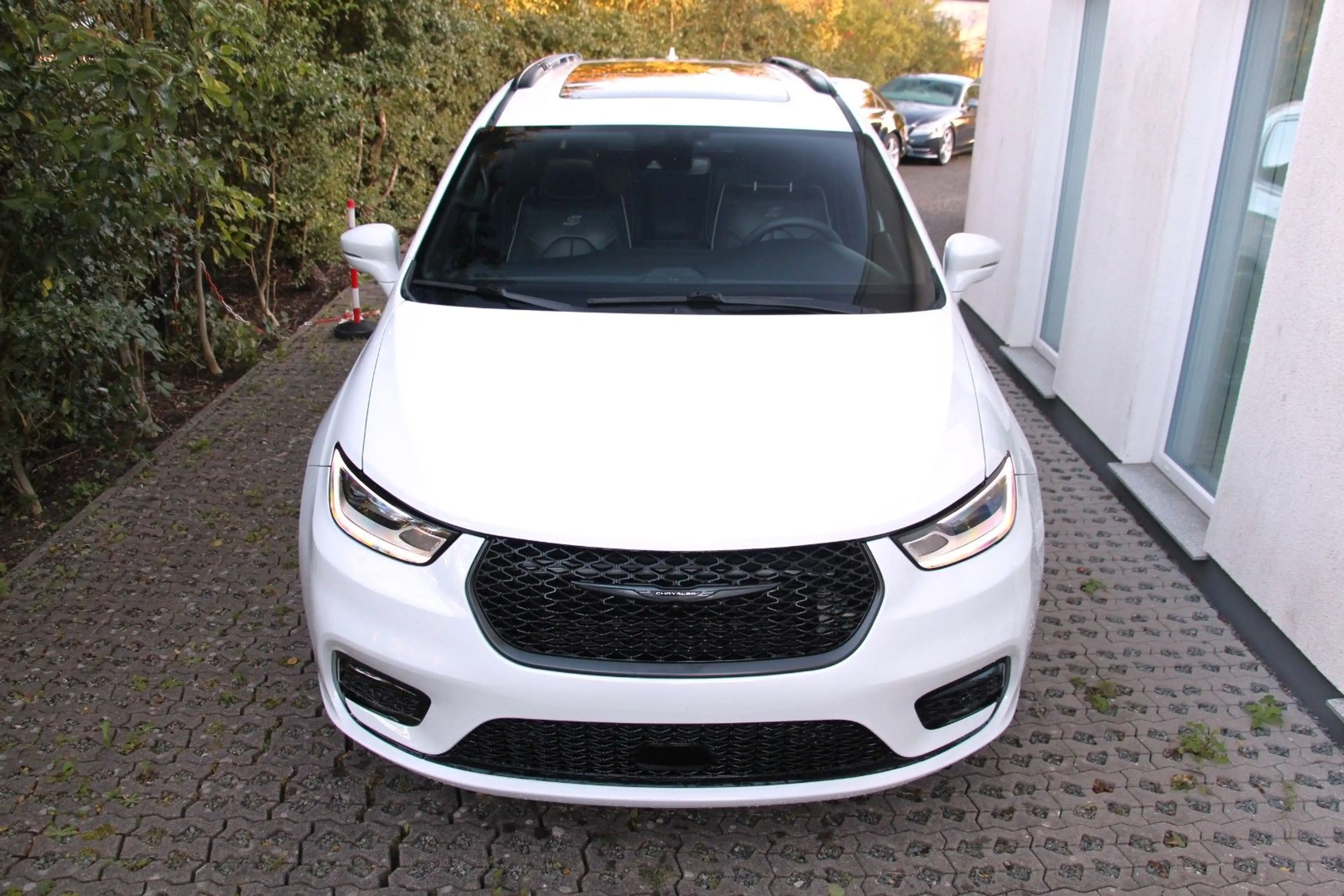 Chrysler Pacifica 3.6 LPG Gasanlage Vollausstattung 7Sitz — photo 4