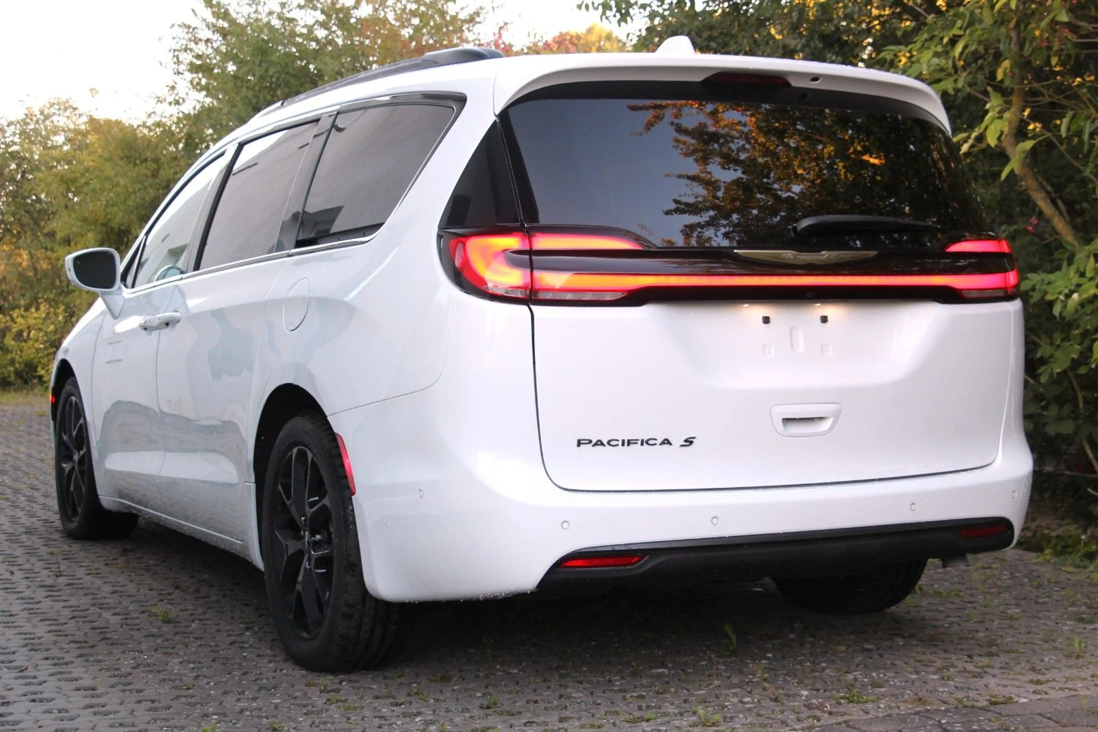 Chrysler Pacifica 3.6 LPG Gasanlage Vollausstattung 7Sitz — photo 6