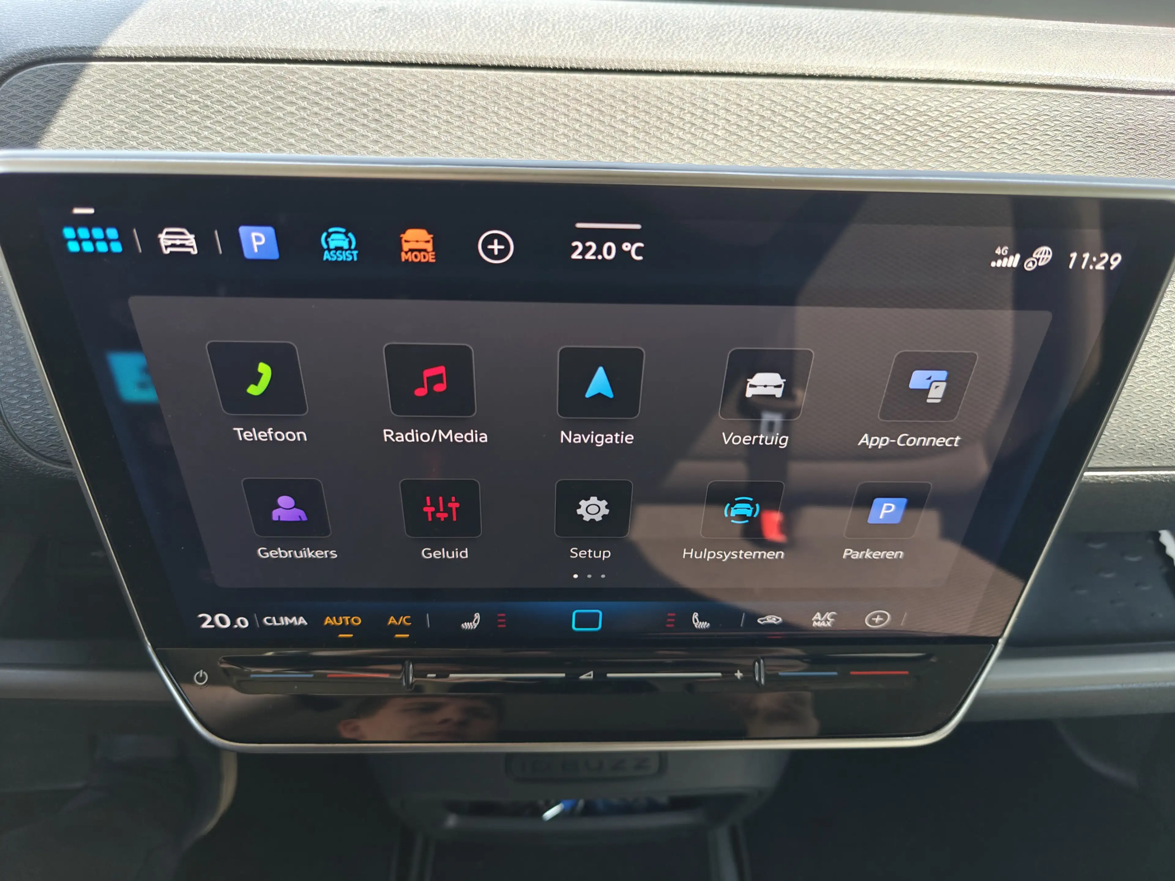 Volkswagen ID. Buzz Cargo Anniversary Edition 79 kWh — photo 9