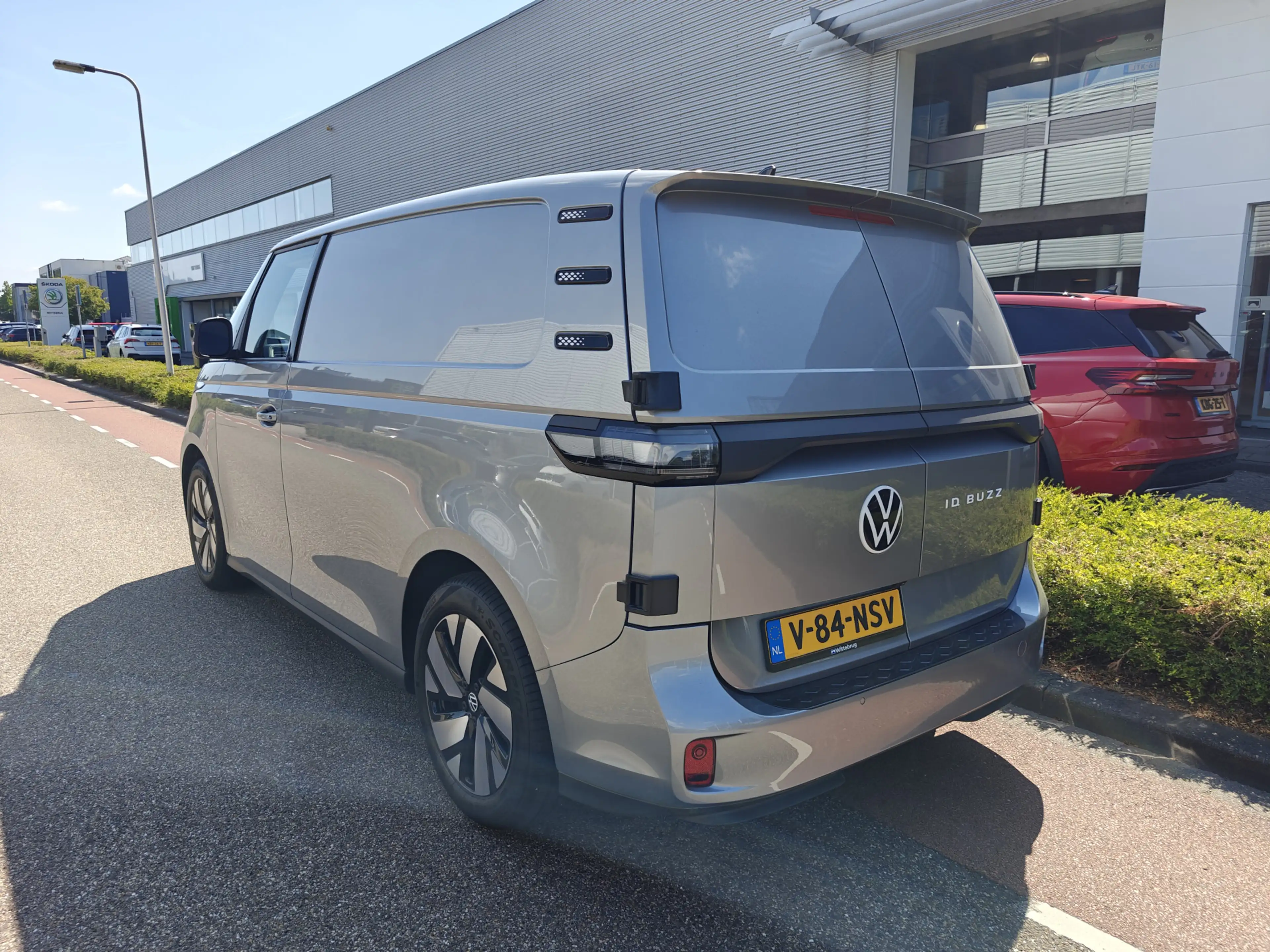 Volkswagen ID. Buzz Cargo Anniversary Edition 79 kWh — photo 3