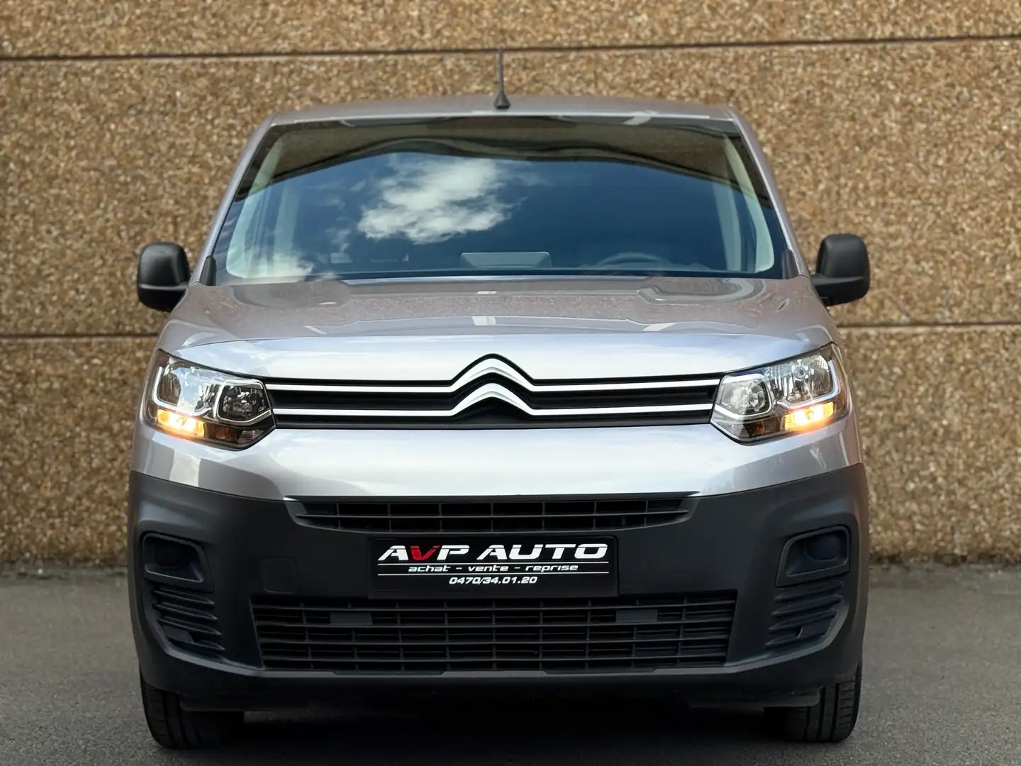 Citroen Berlingo Berlingo 1.5 BlueHDi/11975€ Htva/3places/Ecran/Carplay/ Gris - 2
