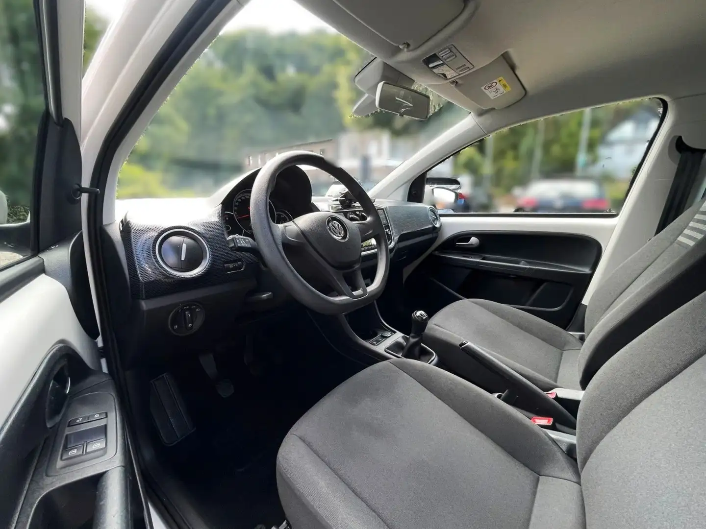 Volkswagen up! UP! MOVE UP! BMT KLIMA PDC 2.Hd TEMPOMAT 5Trg. Weiß - 2