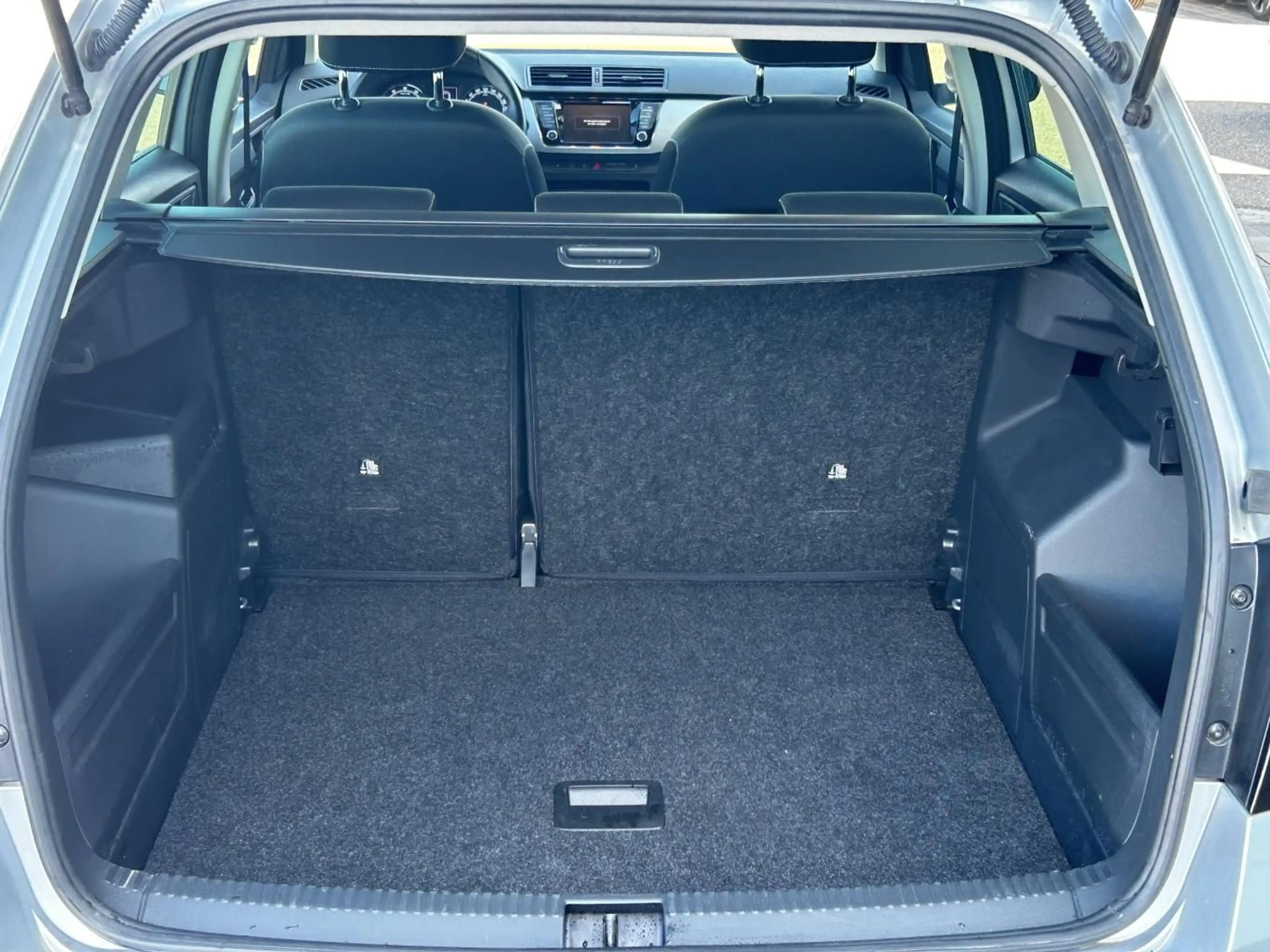 Skoda Fabia Combi 1.0 TSI SMART-LINK+NAVI+DAB+SHZ+PDC+ — photo 12