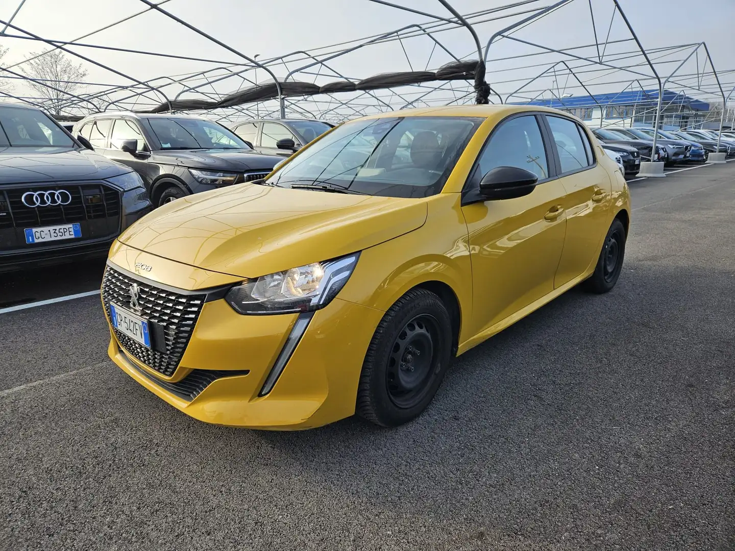 Peugeot 208 NEOPATENTATI 208 1.2 Active Pack - GP542FV Jaune - 2