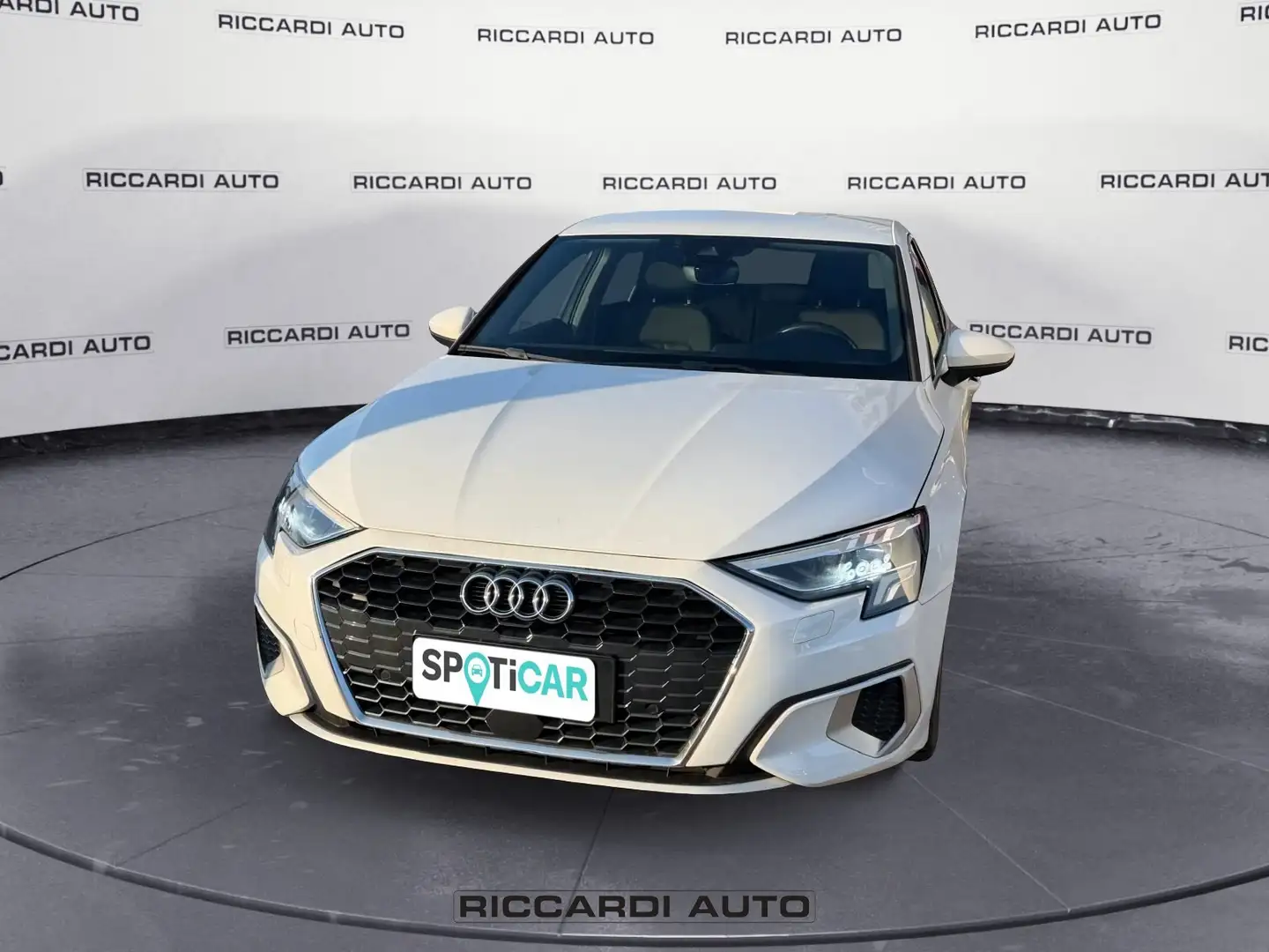 Audi A3 4ª serie Sedan 35 TFSI S tronic Blanc - 2