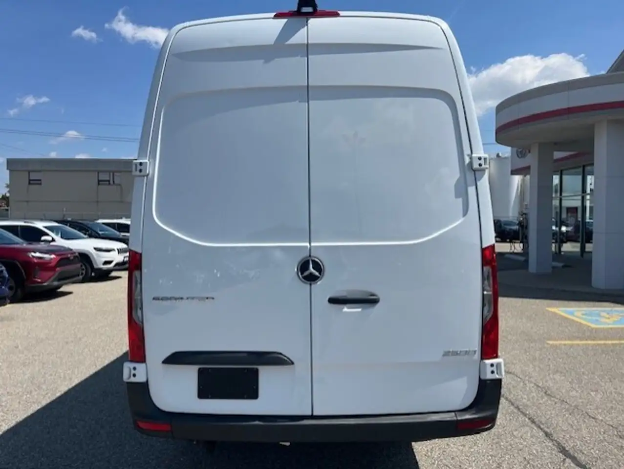 Mercedes-Benz Sprinter снимка Mercedes-Benz Sprinter