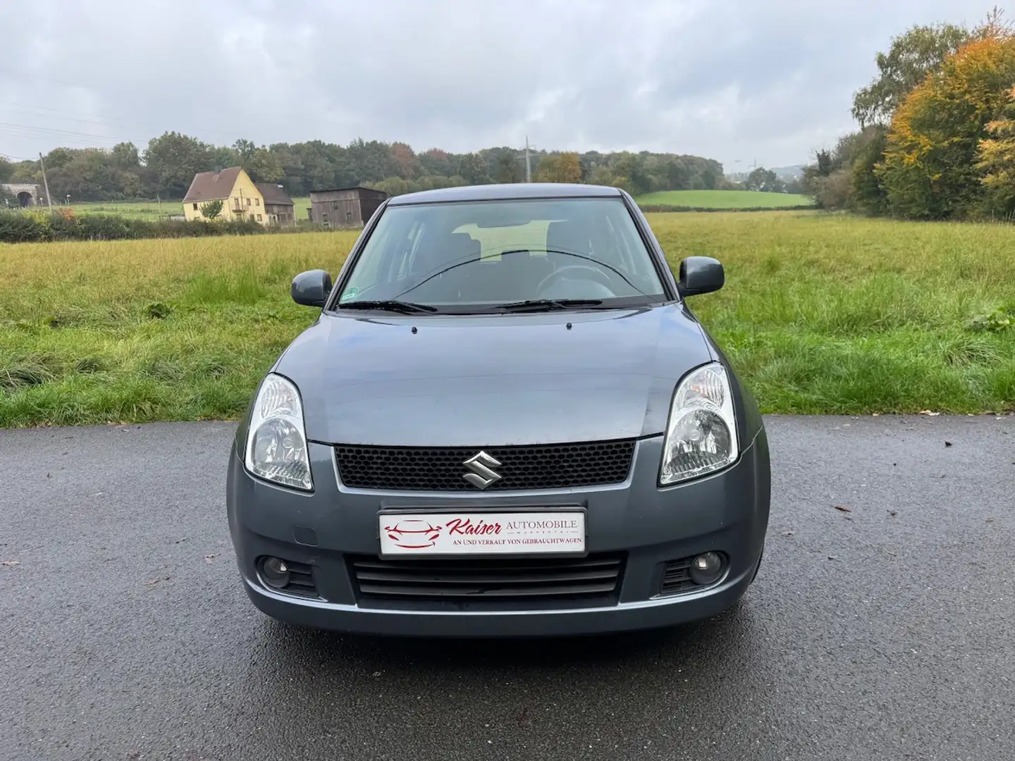 Suzuki Swift Swift Fließheck 5-Türer 1.3 Comfort+ Grau - 2