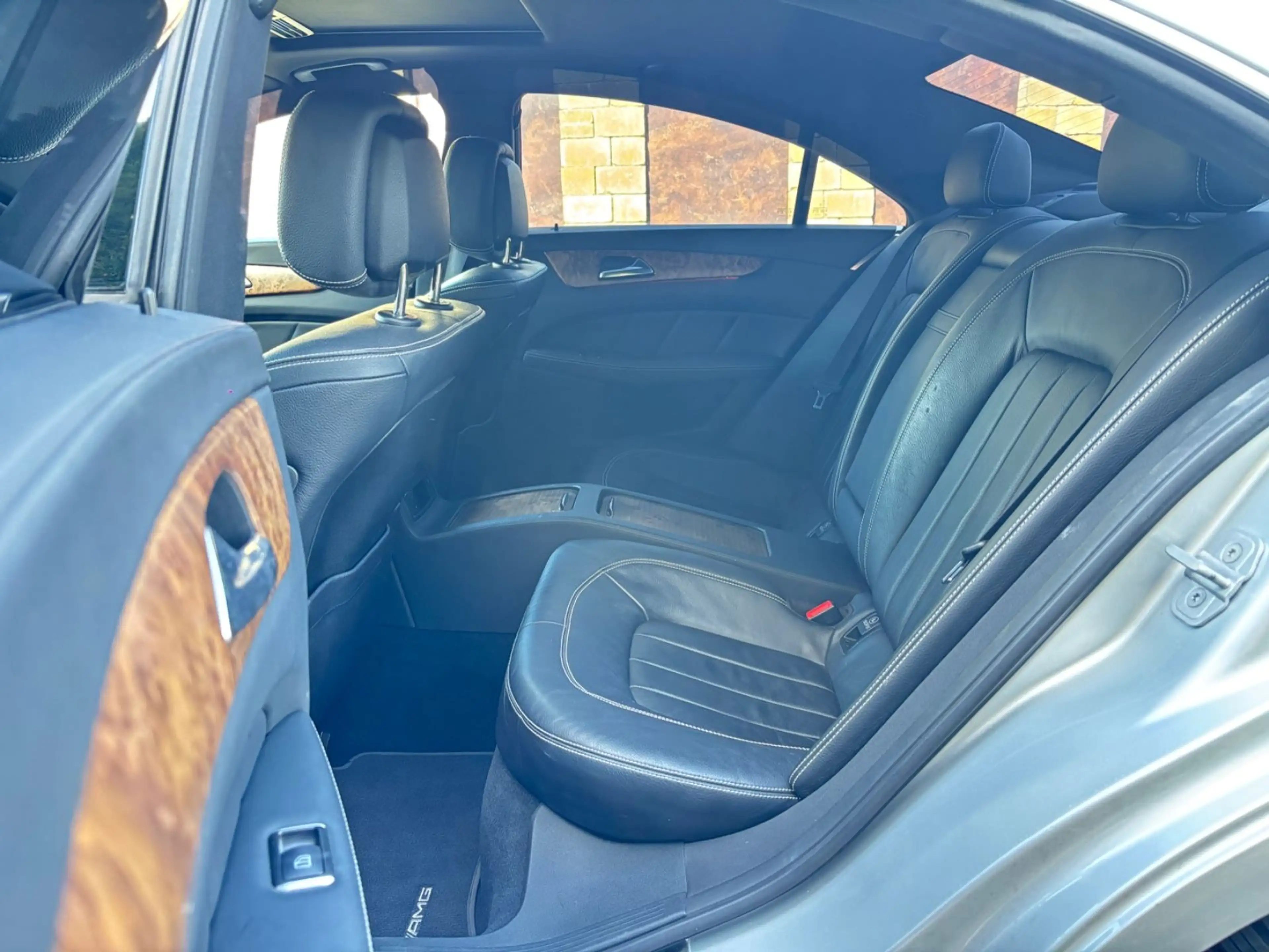 Mercedes-Benz CLS 350 BlueEfficiency AMG Stylingpaket 1 — photo 15