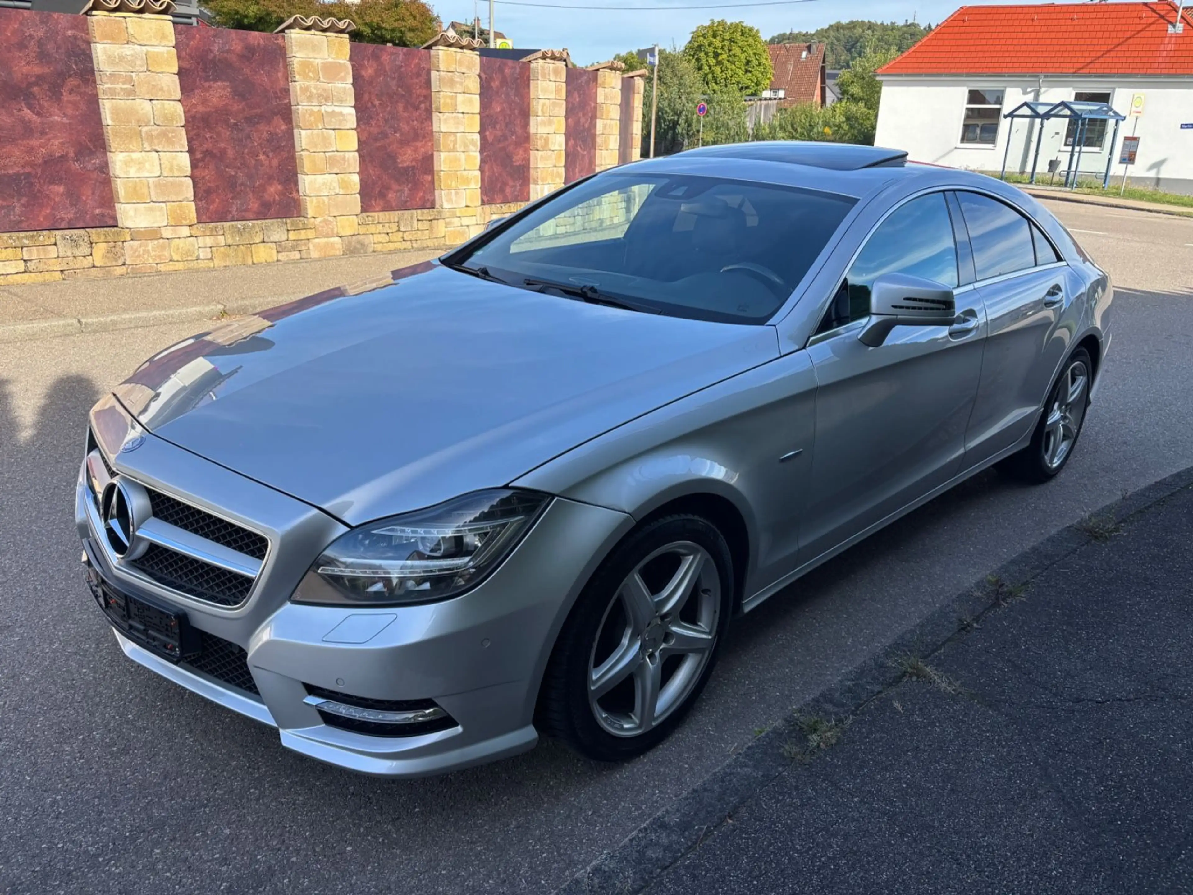 Mercedes-Benz CLS 350 BlueEfficiency AMG Stylingpaket 1 — photo 4