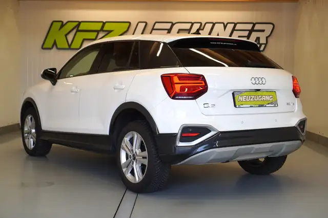 Audi Q2 view 7