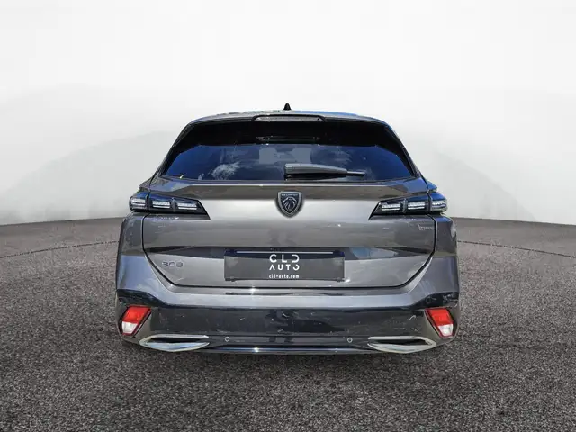 Peugeot 308 view 4